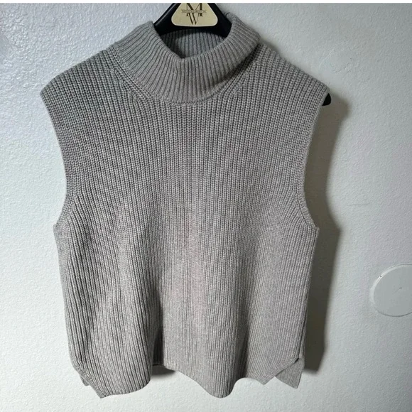 Abercrombie & Fitch Gray Ribbed Sleeveless Turtleneck Size M - Picture 2 of 9